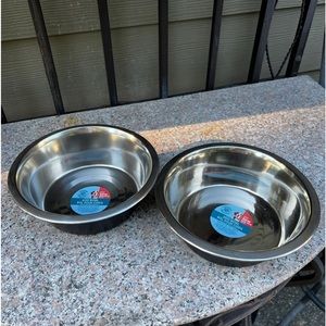 NWT Stainless Steel Set/2 Dog Bowls Black Powder Coat Non Skid Base 52 Oz